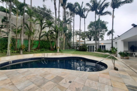 Casa para alugar com 4 quartos, sendo 2 suítes,  em Alto da Boa Vista, São Paulo, SP