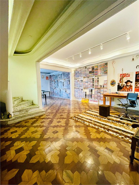 Casa à venda com 12 quartos em Vila Mariana, São Paulo, SP