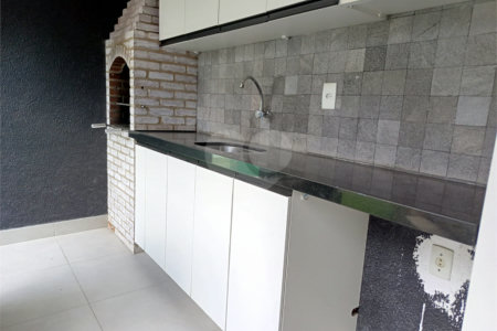 Casa à venda com 3 quartos, sendo 1 suíte, no condomínio Paraíso Classe A, Rio de Janeiro - RJ
