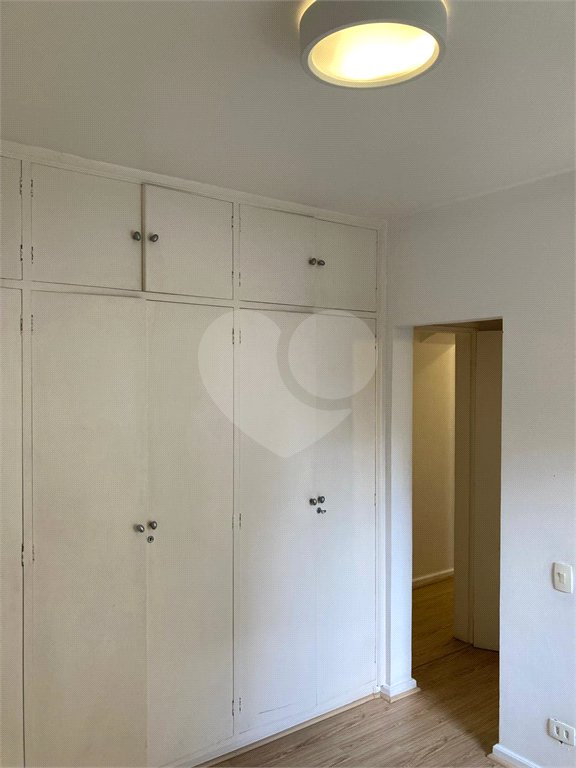 Apartamento para alugar com 3 quartos, sendo 1 suíte,  em Jardim Paulista, São Paulo, SP