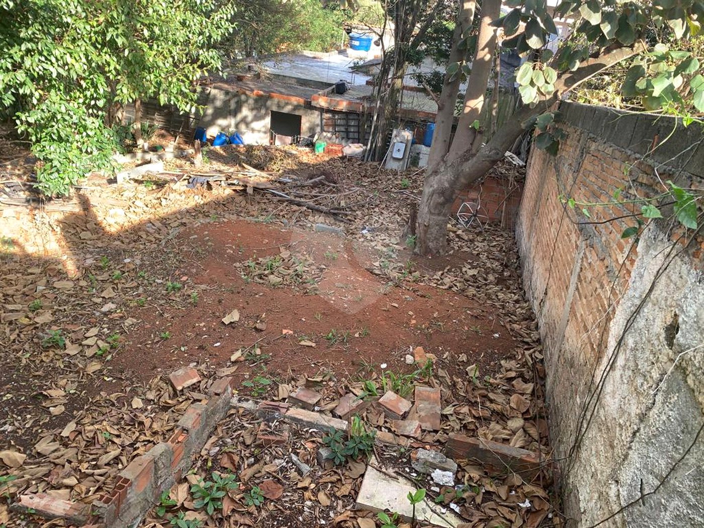 Terreno à venda com 2 quartos em Vila Nivi, São Paulo, SP