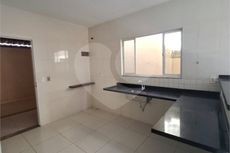 Casa à venda com 2 quartos em Campo Grande, Rio de Janeiro, RJ