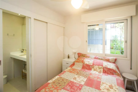 Casa à venda com 4 quartos, sendo 2 suítes, em Chácara Flora, São Paulo, SP