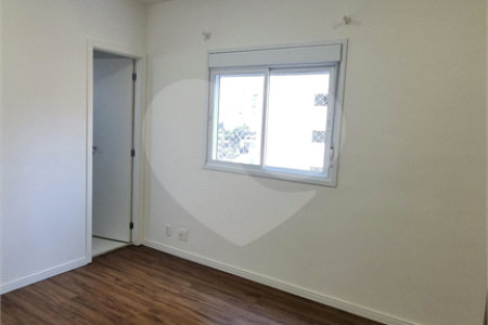 Apartamento à venda com 2 quartos, sendo 1 suíte, em Santa Teresinha, São Paulo, SP