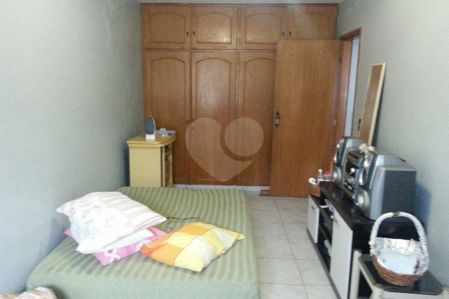 Sobrado à venda com 3 quartos, sendo 1 suíte, em Vila Galvão, Guarulhos, SP