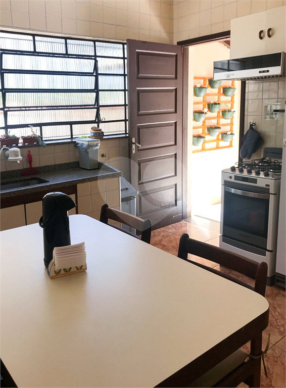 Casa à venda com 4 quartos, sendo 1 suíte,  em Vila Olímpia, São Paulo, SP