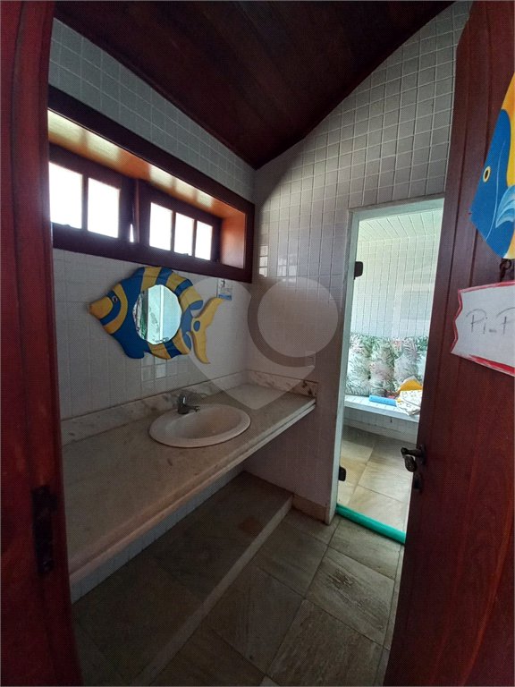 Casa à venda com 4 quartos, sendo 3 suítes,  em Geribá, Armação dos Búzios, RJ