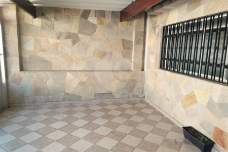 Sobrado à venda com 3 quartos em Chora Menino, São Paulo, SP