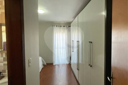 Casa à venda com 3 quartos, sendo 1 suíte, no condomínio Jardim Europa, Mogi das Cruzes - SP