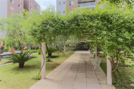 Apartamento à venda com 3 quartos, sendo 2 suítes, em Cidade São Francisco, São Paulo, SP