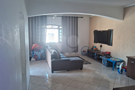 Casa à venda com 3 quartos, sendo 2 suítes, em Jardim Míriam, Suzano, SP