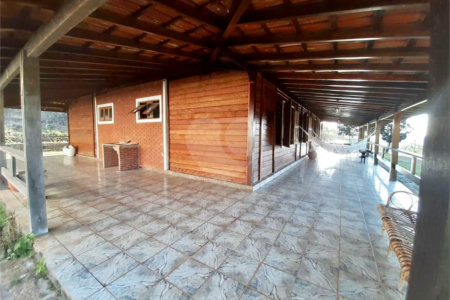 Sítio à venda com 4 quartos, sendo 2 suítes, em Jardim Paiol, Campo Limpo Paulista, SP