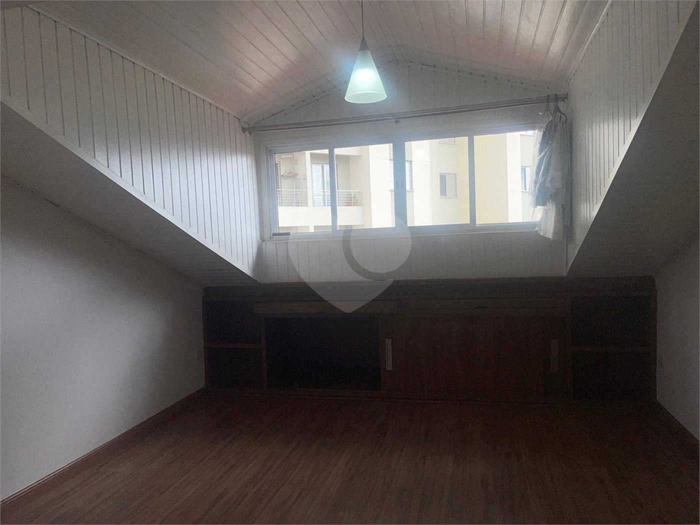 Casa à venda com 3 quartos, sendo 1 suíte,  no condomínio Vilagio Viccino, São Paulo - SP
