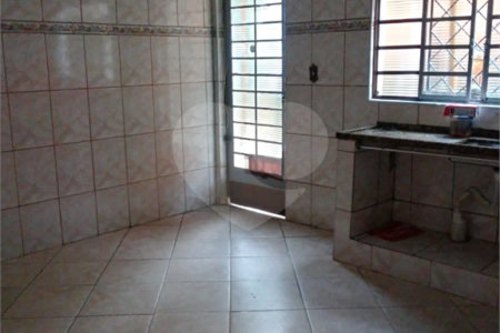 Casa à venda com 4 quartos, sendo 1 suíte, em Protestantes, Votorantim, SP