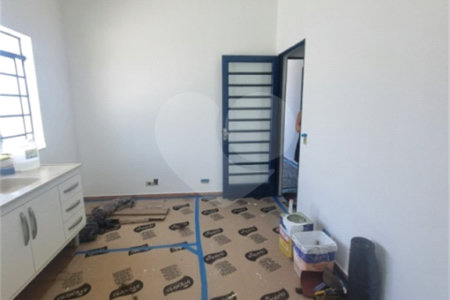 Casa à venda com 3 quartos, sendo 1 suíte, no Centro, Vinhedo, SP
