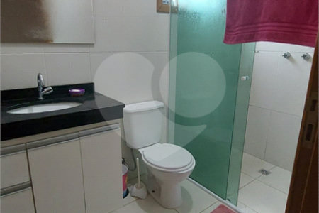Casa à venda com 4 quartos, sendo 1 suíte, no condomínio Marf II, Bom Jesus dos Perdões - SP