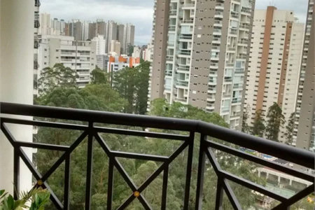 Apartamento à venda com 3 suítes em Vila Andrade, São Paulo, SP