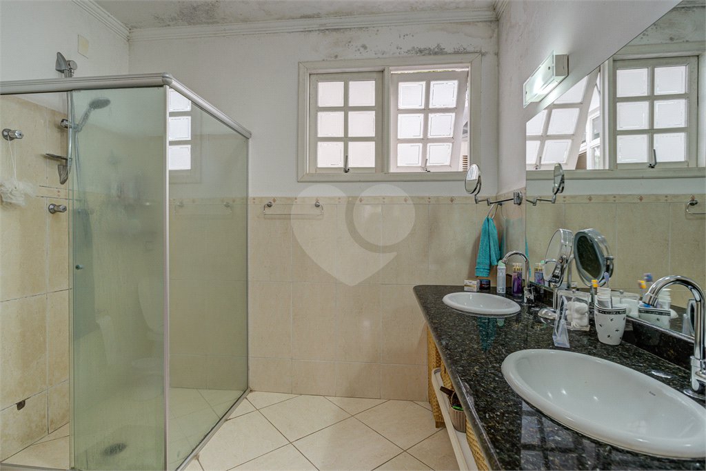 Casa à venda ou para alugar com 4 quartos, sendo 2 suítes, em Ibirapuera, São Paulo, SP