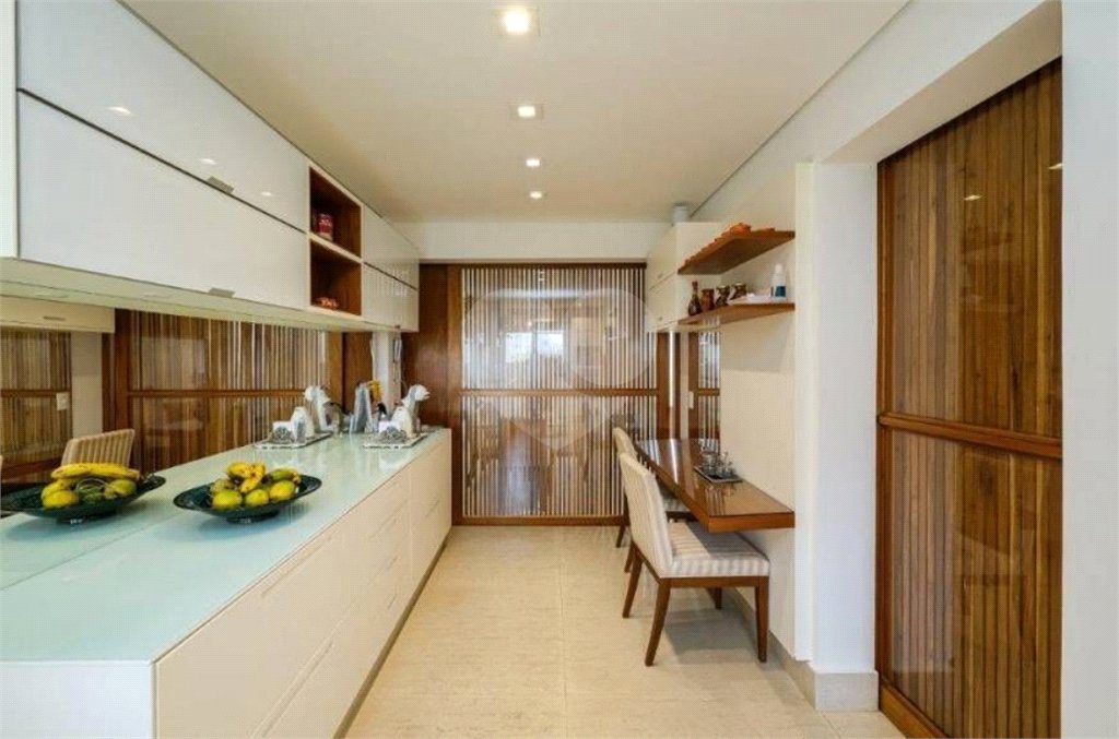 Apartamento à venda com 3 suítes em Vila Olímpia, São Paulo, SP