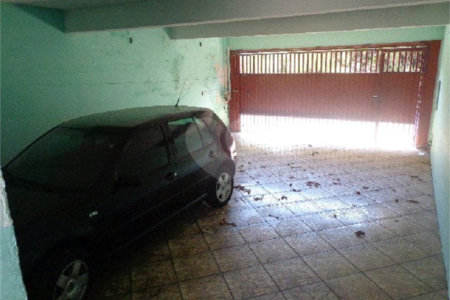 Casa Térrea com 2 dormitórios.