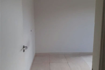 Sobrado à venda com 4 quartos, sendo 1 suíte, em Jardim Germânia, São Paulo, SP