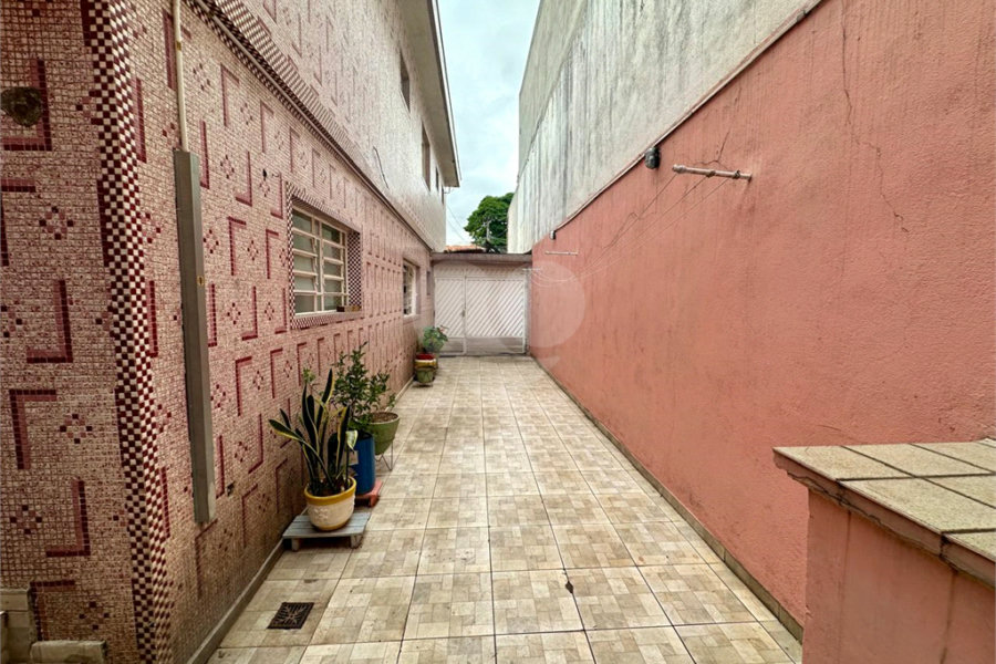 Sobrado à venda com 4 quartos, sendo 1 suíte, em Parque Novo Mundo, São Paulo, SP