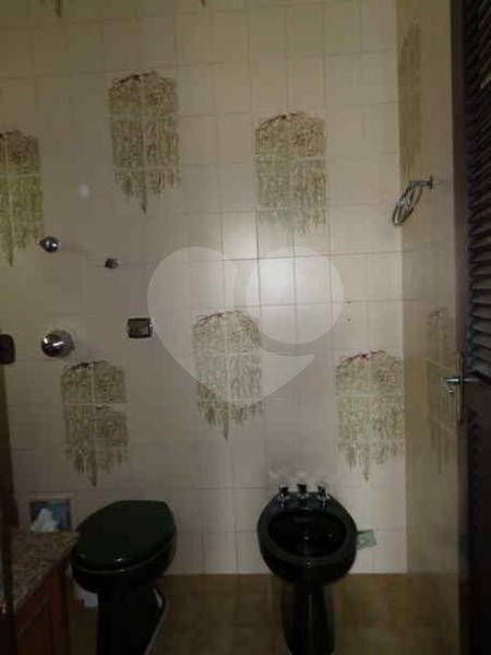 Casa à venda com 3 quartos, sendo 1 suíte,  em Jardim Londrina, São Paulo, SP