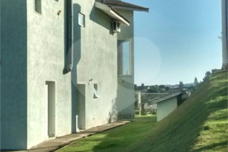 Casa à venda com 4 quartos, sendo 2 suítes, em Pinhal, Jarinu, SP