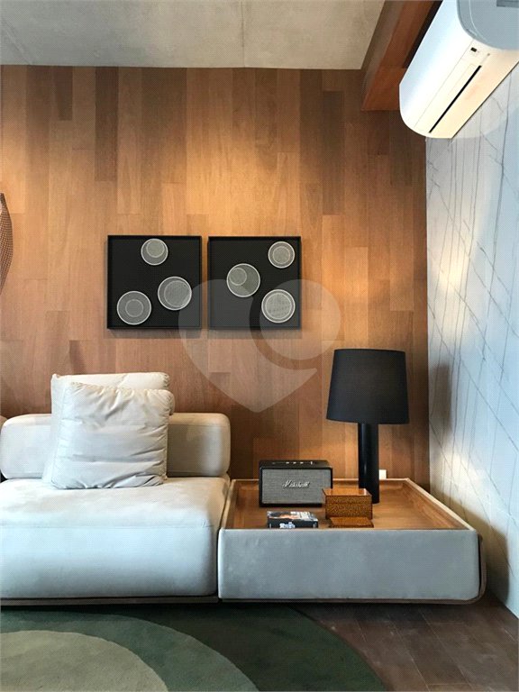 Apartamento à venda com 2 suítes em Vila Nova Conceição, São Paulo, SP