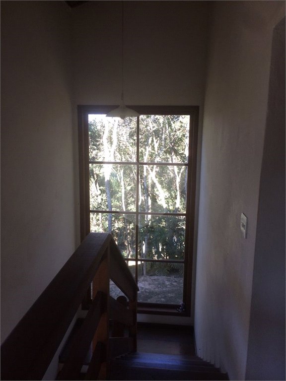 Sobrado à venda com 4 quartos, sendo 2 suítes, em Serra da Cantareira, Mairiporã, SP