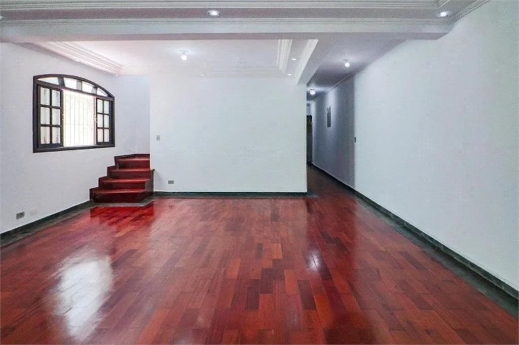 Casa à venda com 3 quartos, sendo 2 suítes, em Ferreira, São Paulo, SP