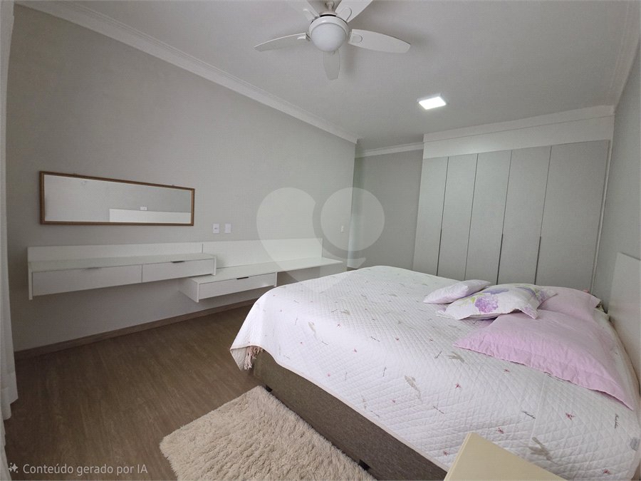 Casa à venda com 3 suítes no condomínio Village Ipanema I, Araçoiaba da Serra - SP