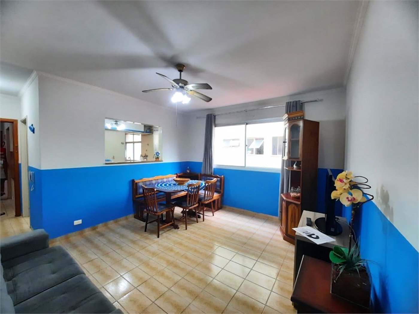 Apartamento com 2 dormitórios à venda na Enseada – 500 metros da praia