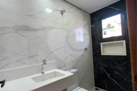 Sobrado à venda com 3 suítes em Vila Roque, São Paulo, SP