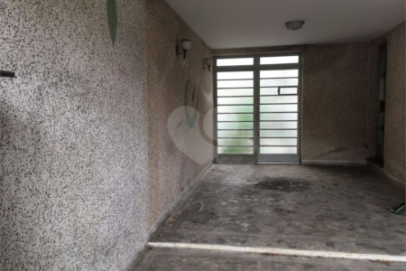 Casa à venda com 3 quartos, sendo 1 suíte, em Parque Bristol, São Paulo, SP