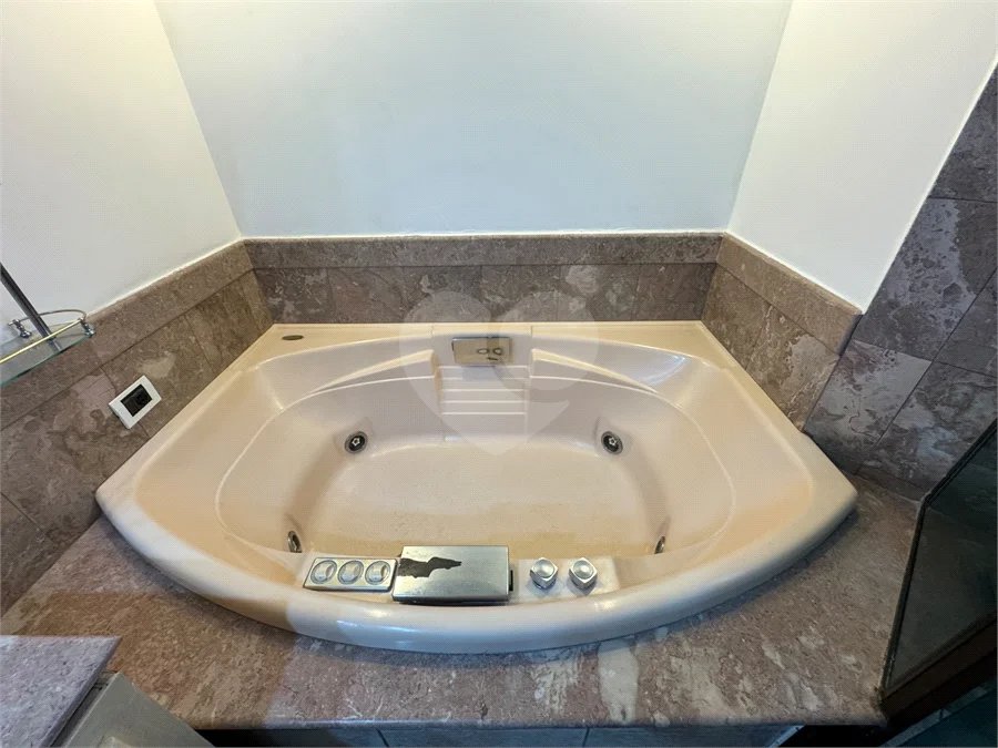 Apartamento à venda com 4 quartos, sendo 3 suítes, em Santana, São Paulo, SP