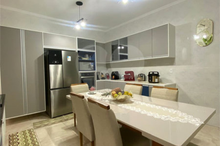 Casa à venda com 3 quartos, sendo 1 suíte, em Residencial Parque Laguna, Salto, SP