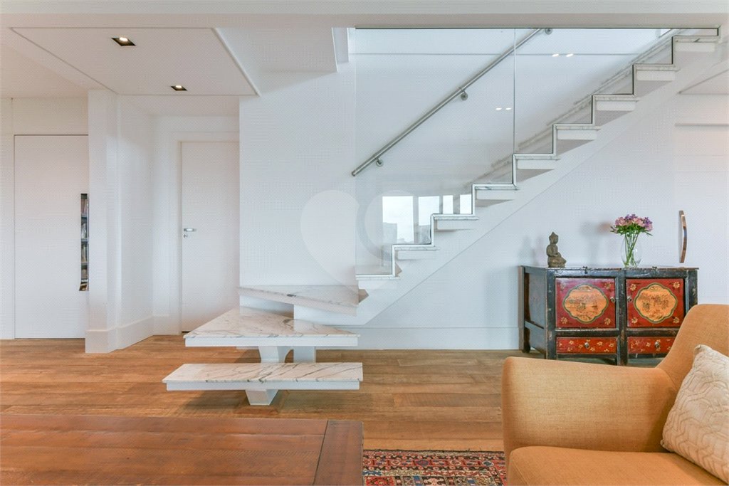 Apartamento à venda com 4 quartos, sendo 2 suítes, em Panamby, São Paulo, SP