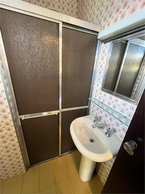 Casa à venda com 5 quartos, sendo 4 suítes, em Parque Maria Helena, São Paulo, SP