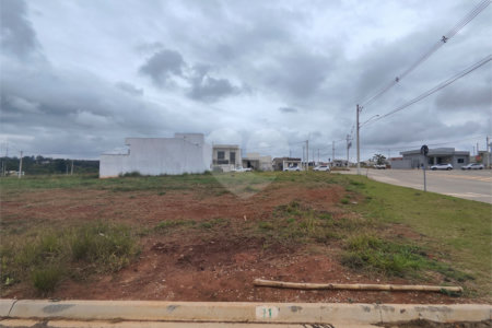 Terreno à venda no condomínio Tivolli, Itapetininga - SP