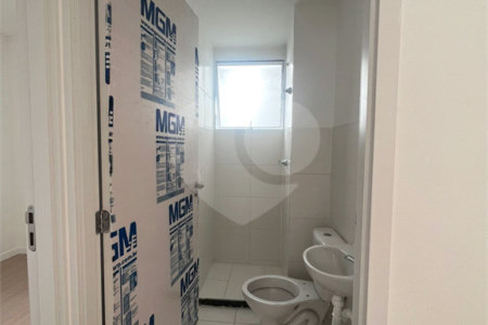 Apartamento à venda com 2 quartos em Guaratiba, Rio de Janeiro, RJ
