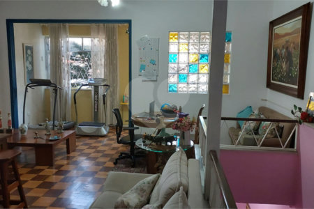Casa à venda com 6 quartos, sendo 3 suítes, em Grajaú, Rio de Janeiro, RJ