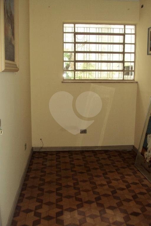 Casa à venda com 3 quartos, sendo 1 suíte, em Vila Mariana, São Paulo, SP