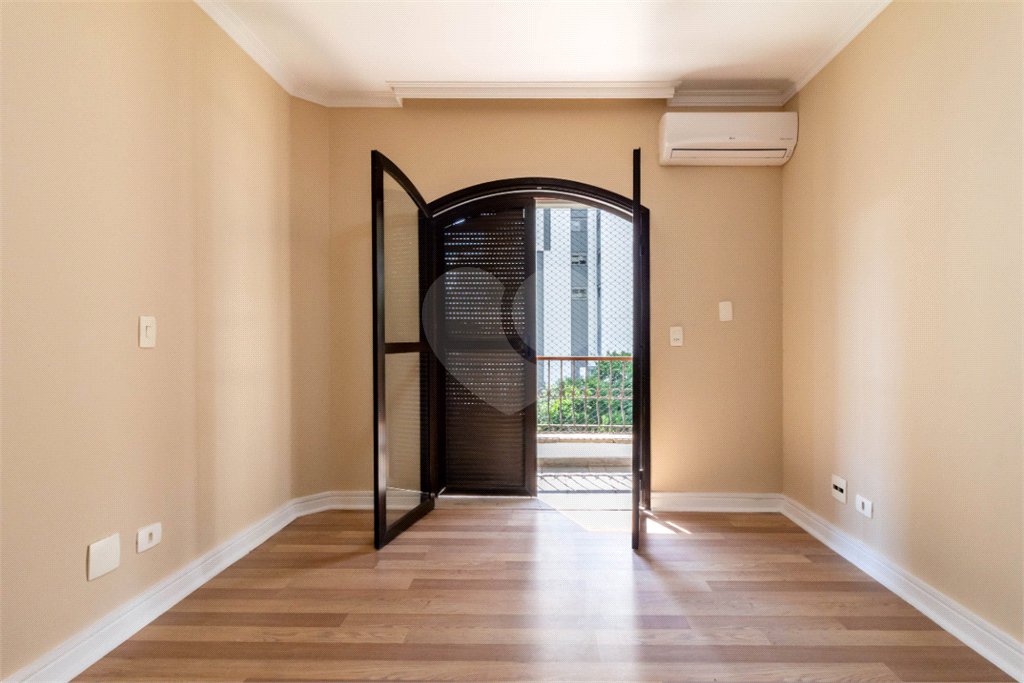 Apartamento à venda com 3 quartos, sendo 1 suíte, em Brooklin, São Paulo, SP