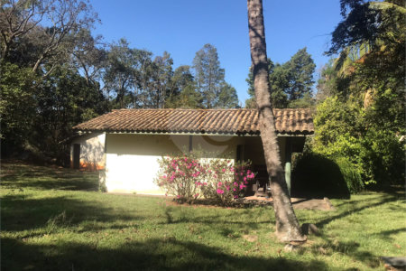 Sítio à venda com 6 quartos, sendo 1 suíte, em Sítio Santa Terezinha, Salto, SP