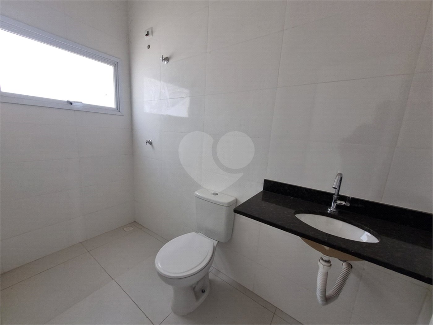 Casa à venda com 2 suítes no condomínio Residencial Américo Figueiredo, Sorocaba - SP