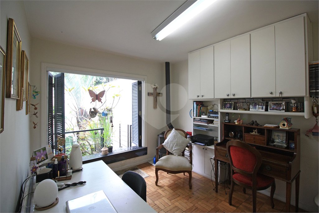 Sobrado à venda com 3 quartos, sendo 1 suíte, em Butantã, São Paulo, SP