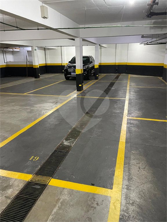 Apartamento à venda com 3 suítes em Campo Belo, São Paulo, SP