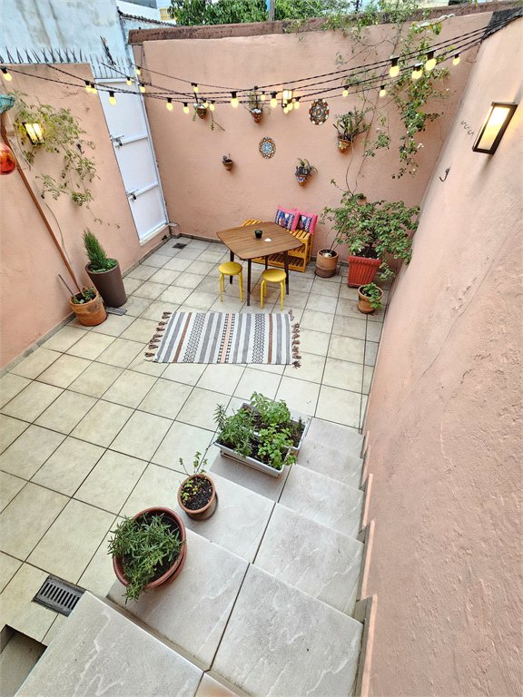 Casa à venda com 2 quartos, sendo 1 suíte, em Santa Teresinha, São Paulo, SP