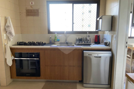 Apartamento à venda com 4 quartos, sendo 2 suítes, em Vila Andrade, São Paulo, SP